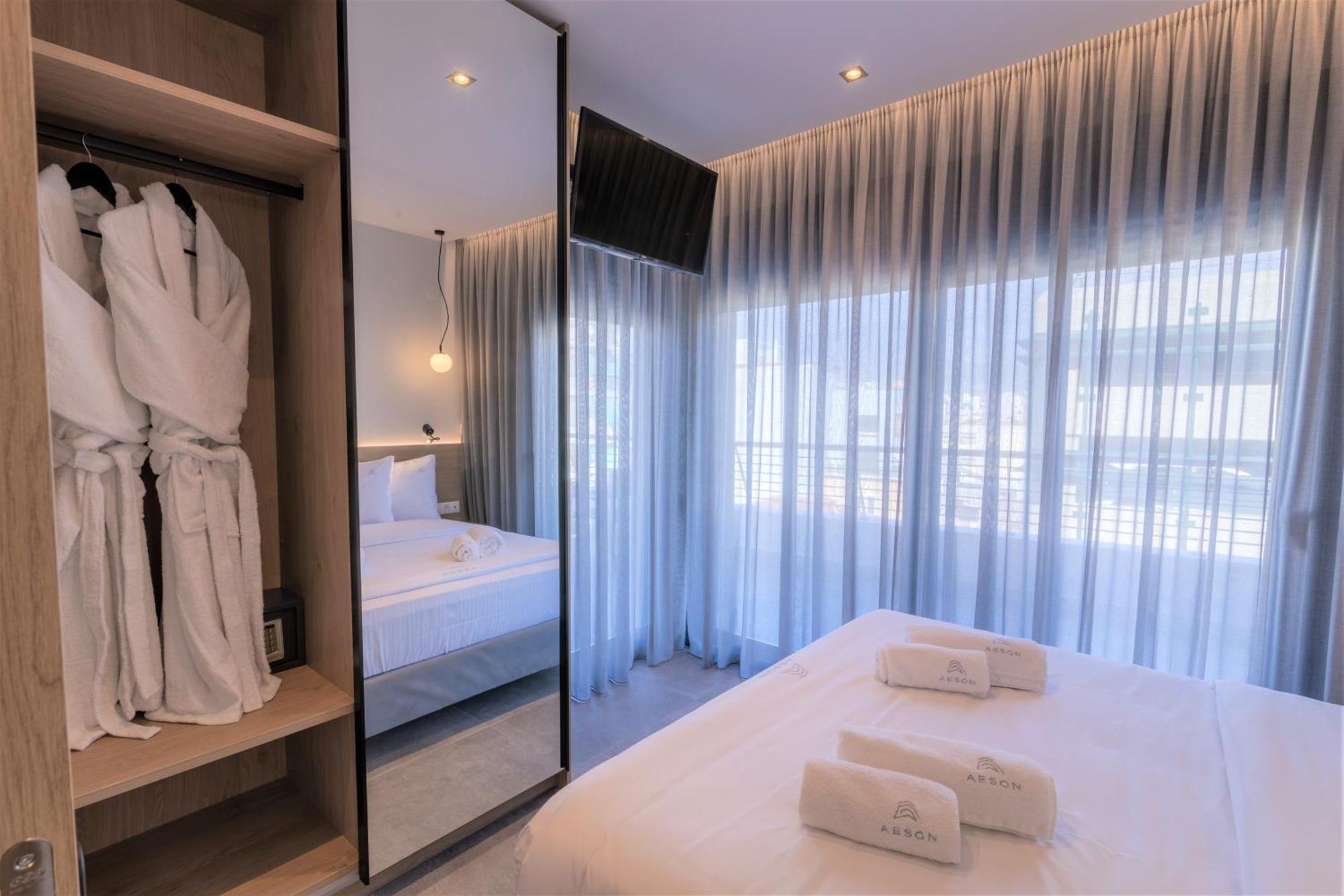 Aeson Premium Living Aparthotel Volos Exteriör bild