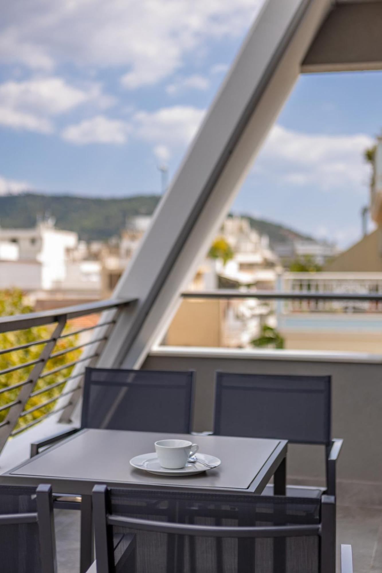 Aeson Premium Living Aparthotel Volos Exteriör bild