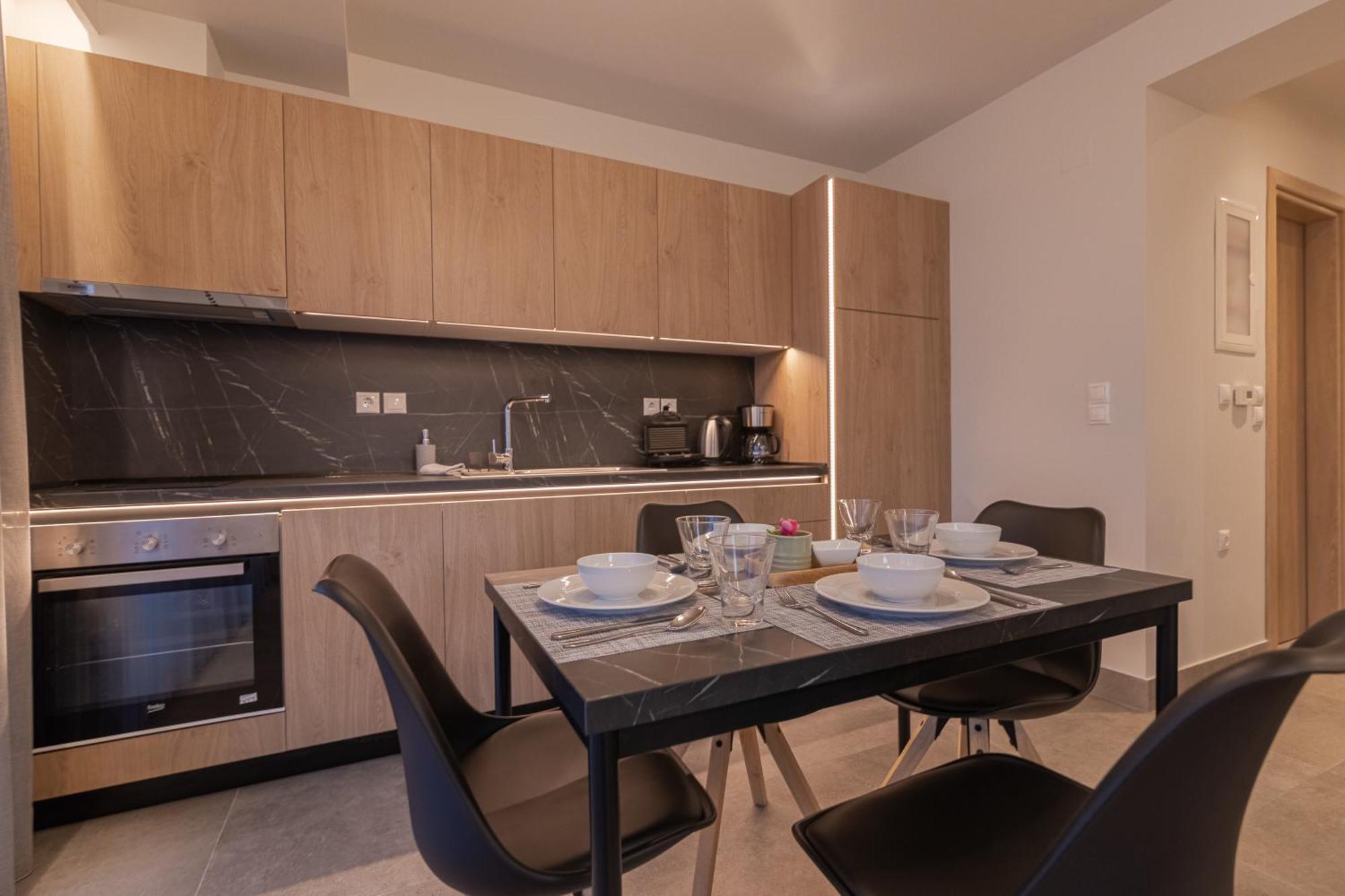 Aeson Premium Living Aparthotel Volos Exteriör bild