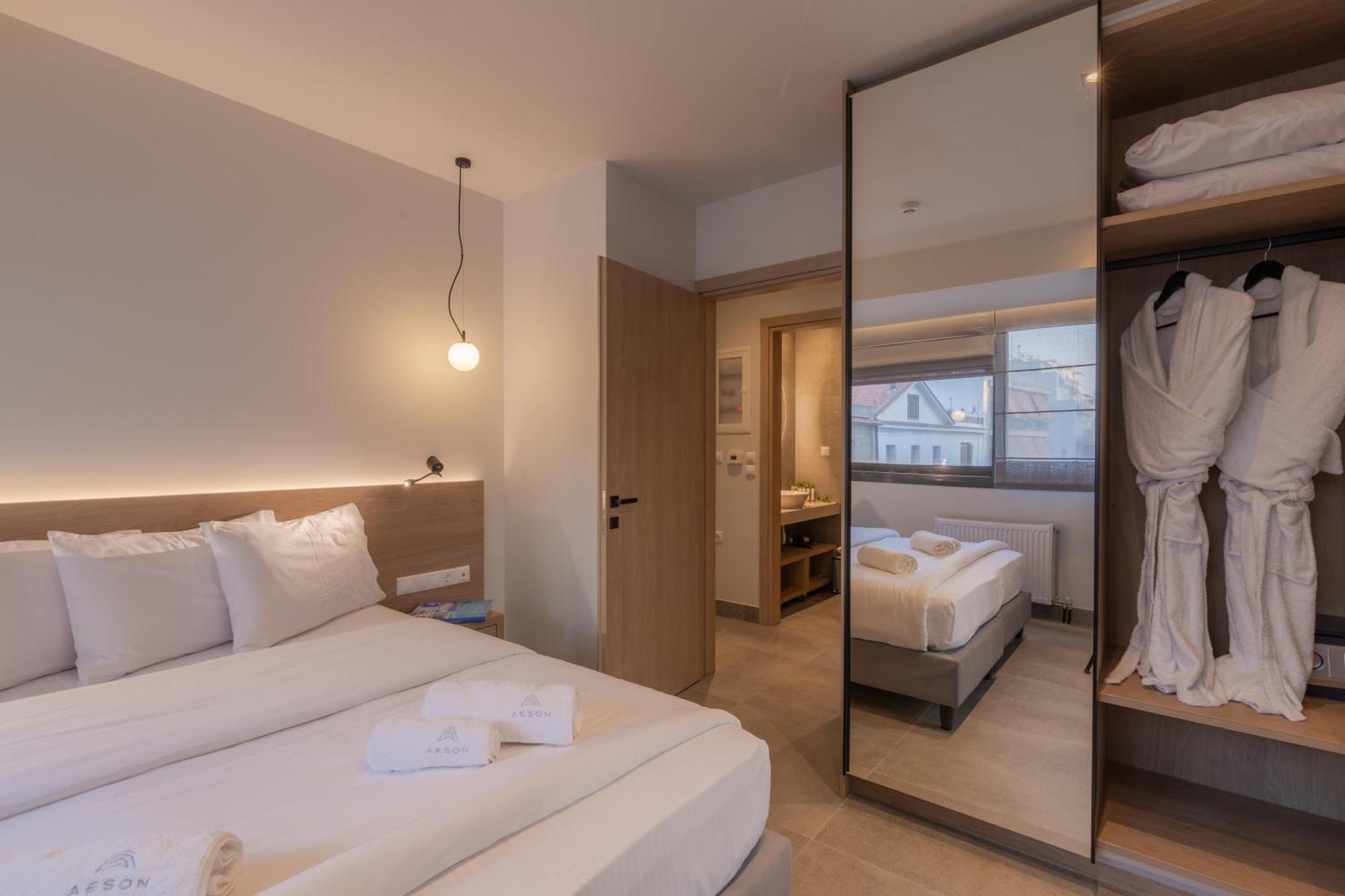 Aeson Premium Living Aparthotel Volos Exteriör bild