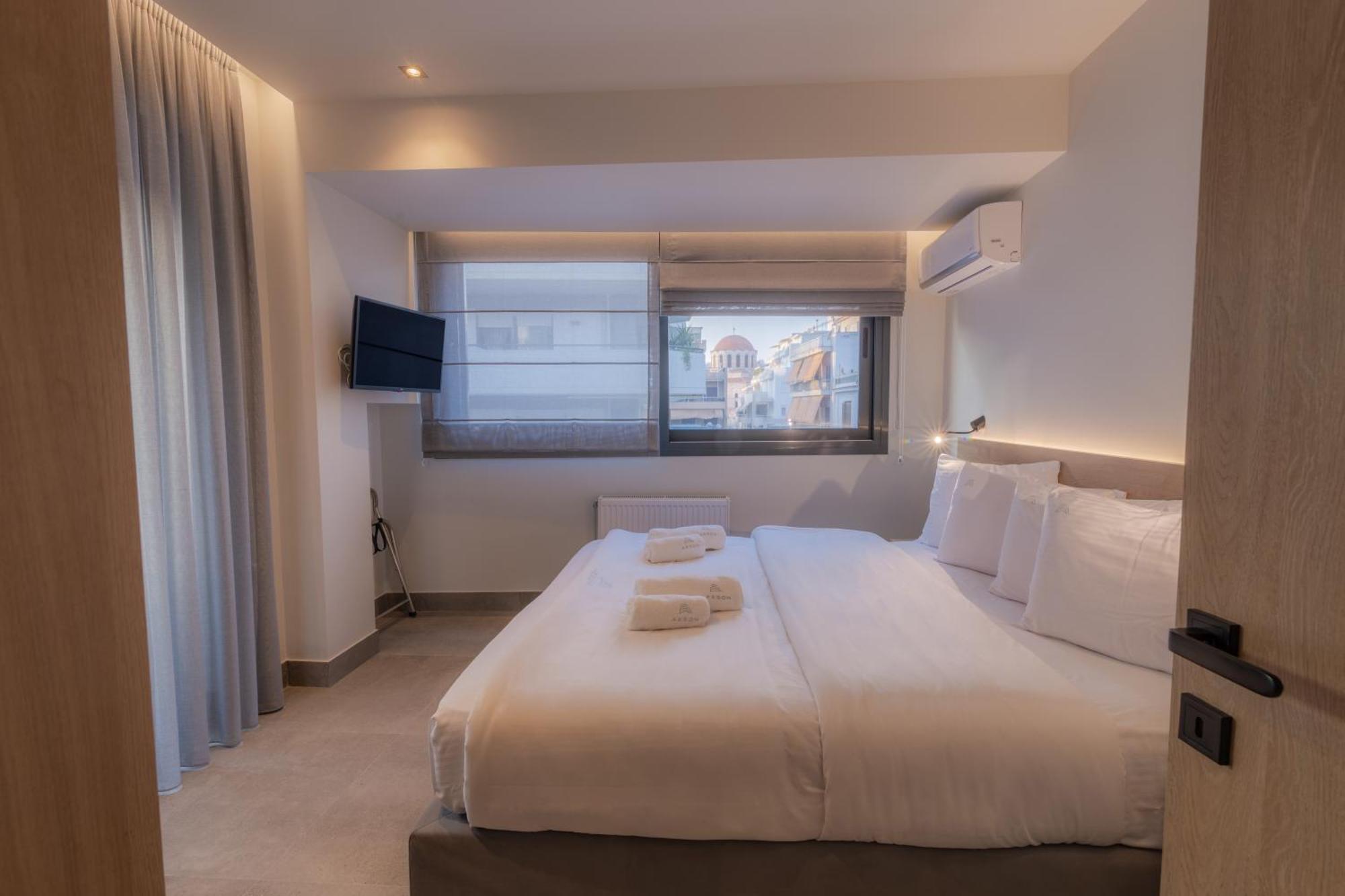 Aeson Premium Living Aparthotel Volos Exteriör bild