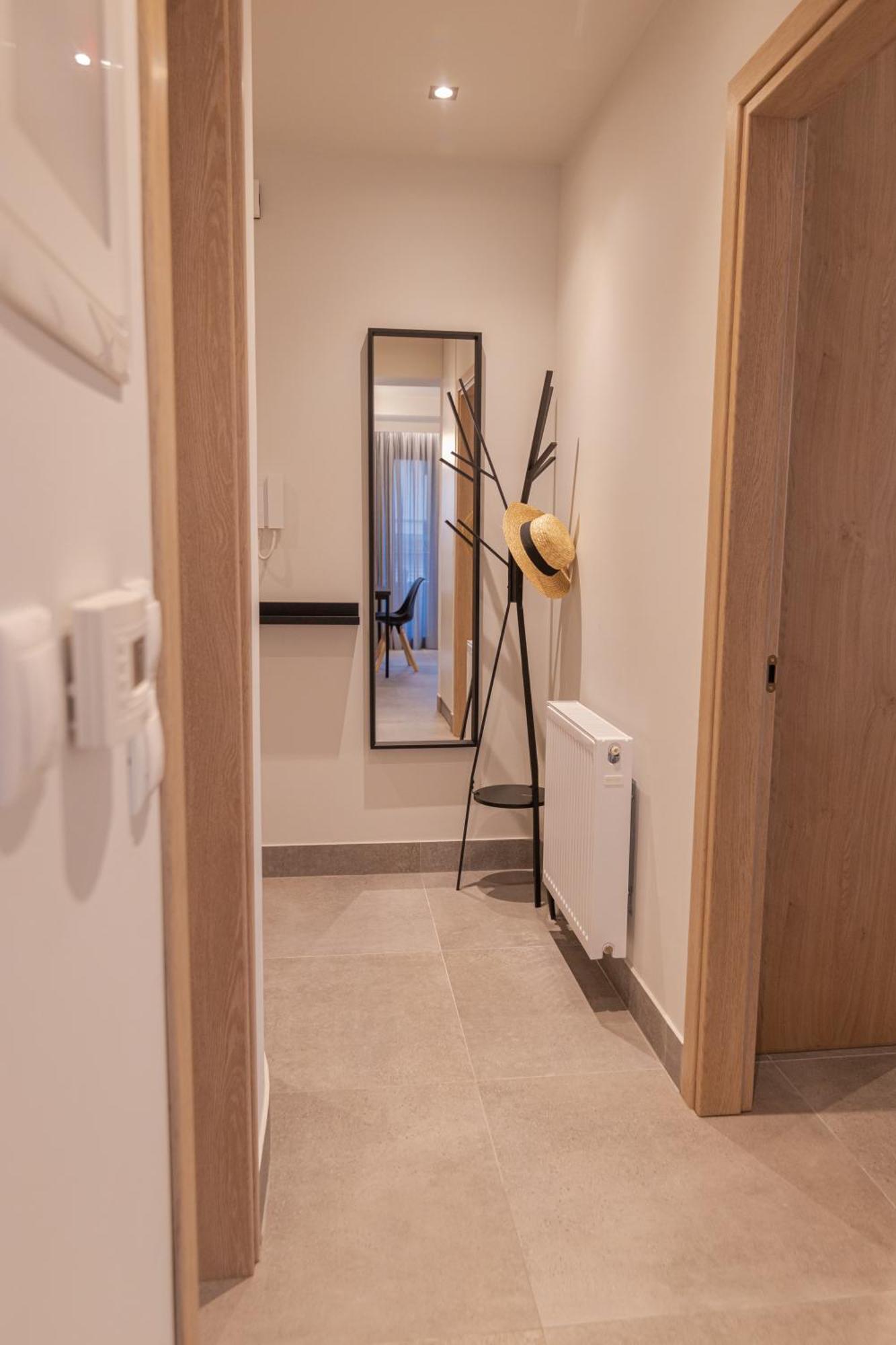 Aeson Premium Living Aparthotel Volos Exteriör bild