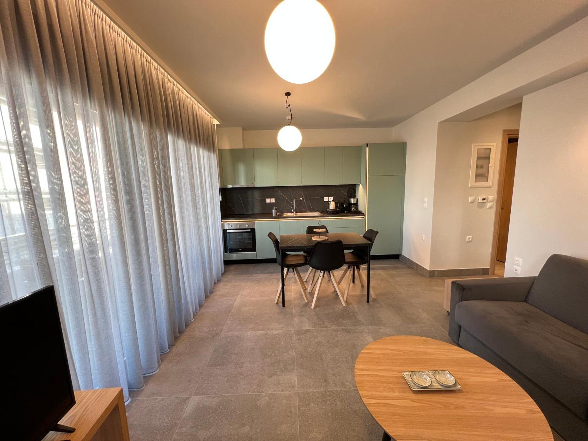 Aeson Premium Living Aparthotel Volos Exteriör bild
